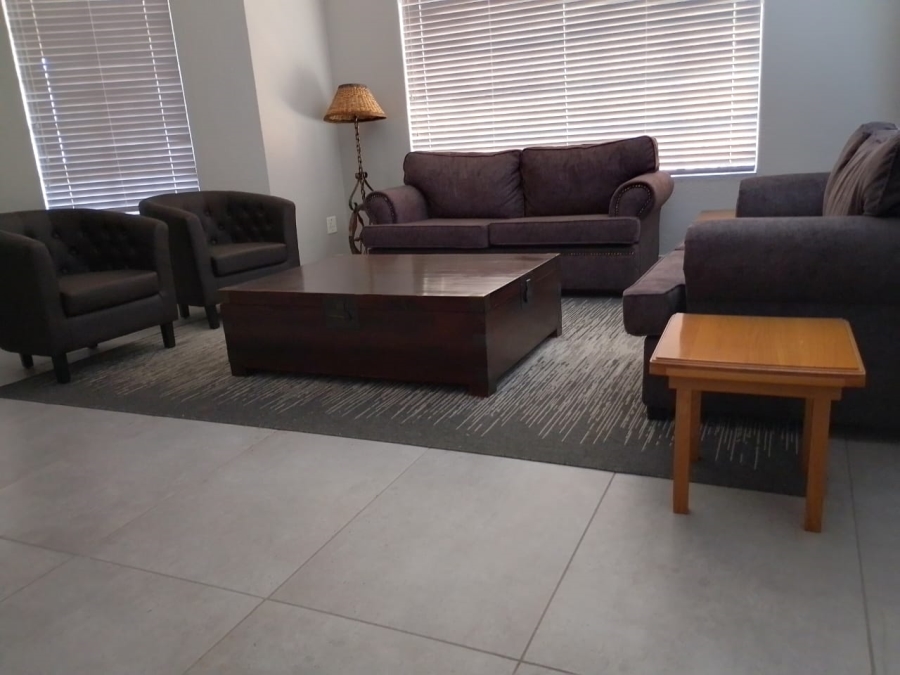 To Let 3 Bedroom Property for Rent in Azalea Park North West